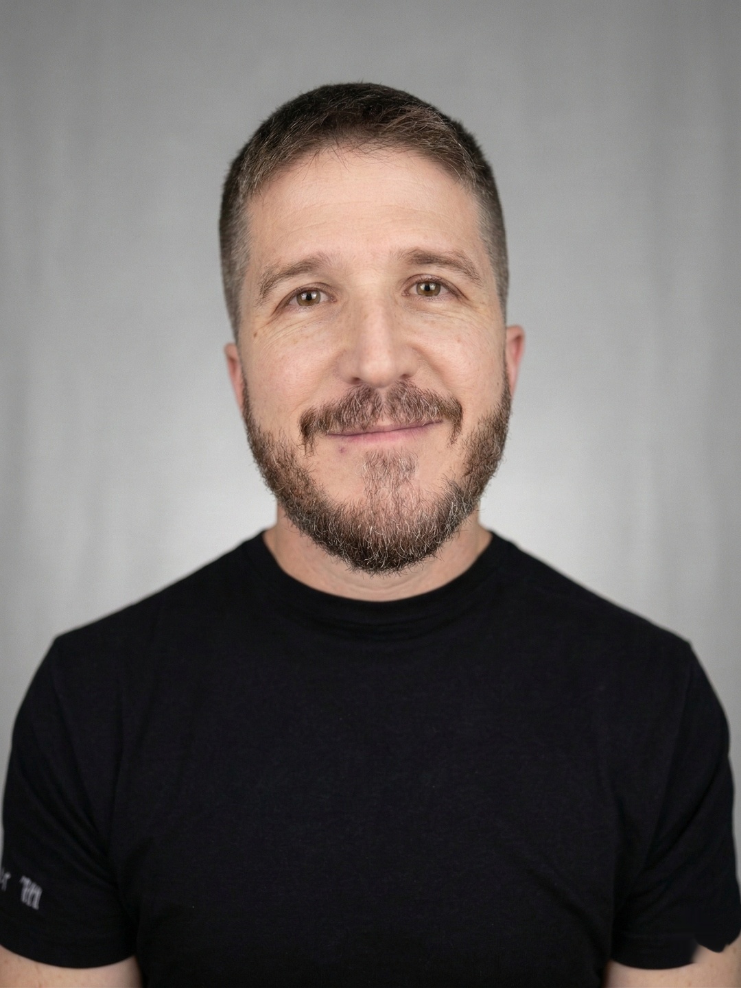 jonathan kraft headshot2-2