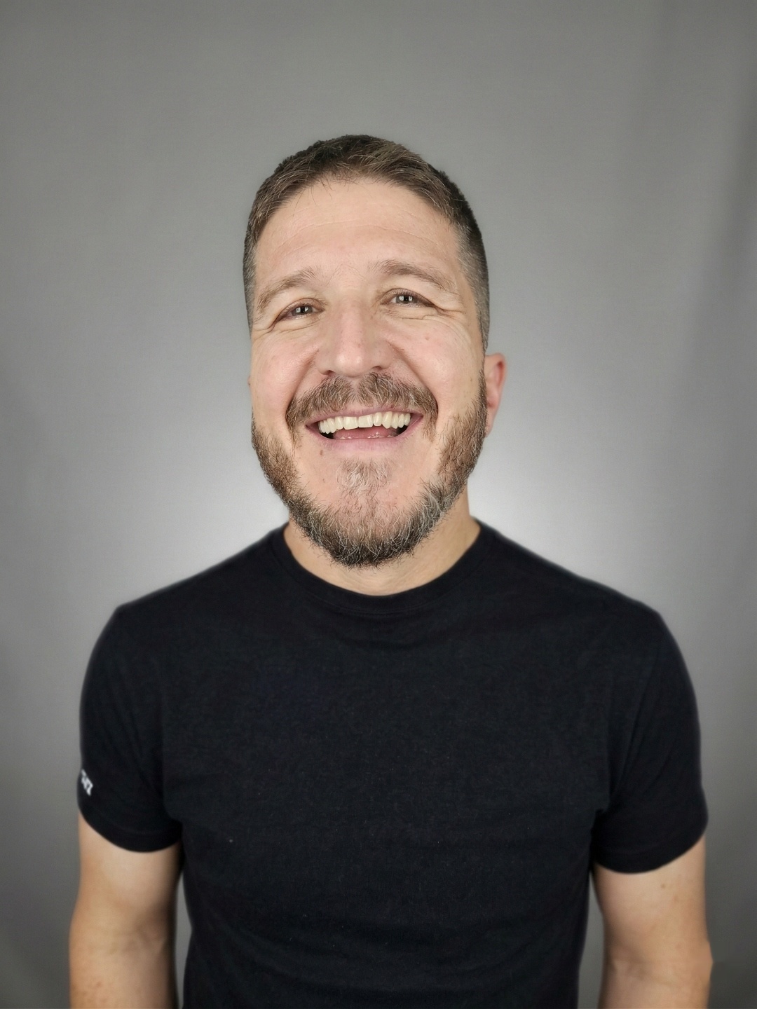 jonathan kraft headshot